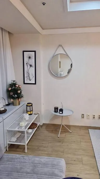 Апартаменты Near Subway Line Number 2 Сеул